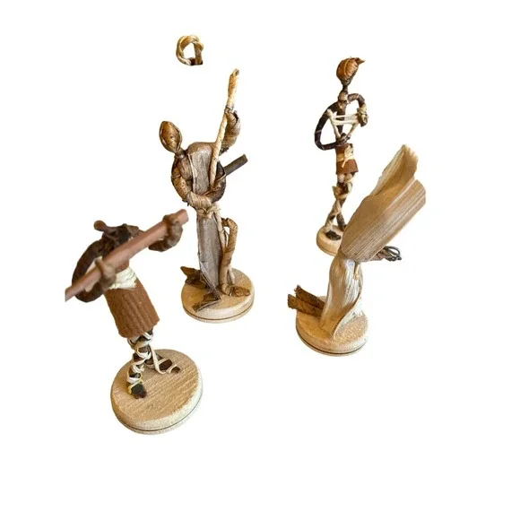 Primitive Nativity Set  Corn Husk Twig  Folk Art Figures Holy Family Christmas - Picture 4 of 11